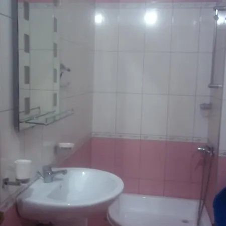 Faik Shehu Apartment *