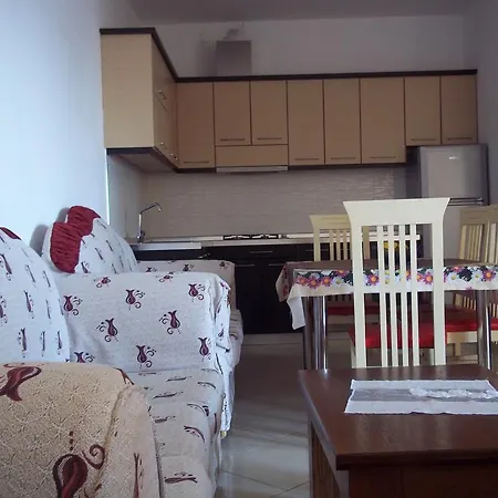 Faik Shehu شقة دراس