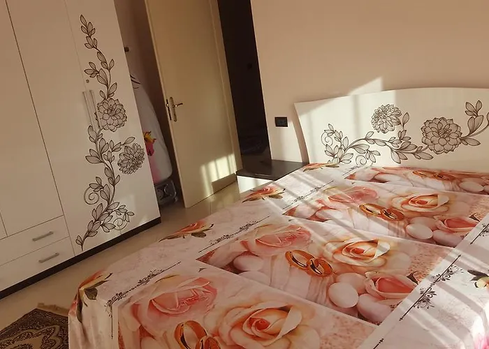 公寓 Faik Shehu Durrës