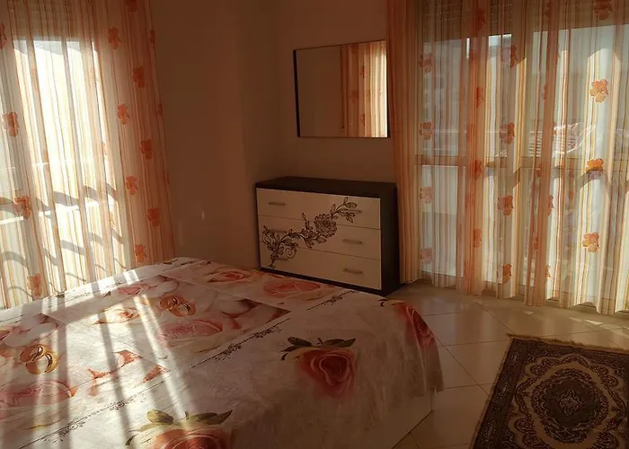 Faik Shehu * Durrës