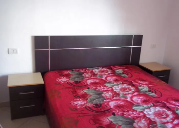 Faik Shehu 公寓 Durrës